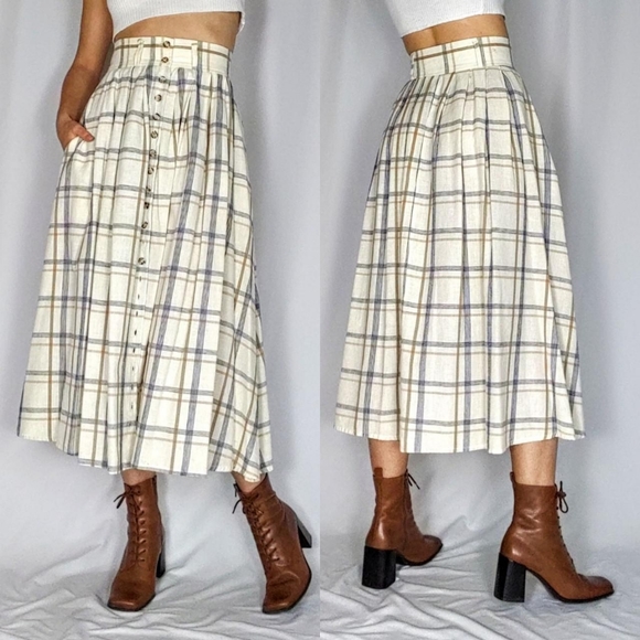 SOLD 80s plaid A-line, full skirt - Picture 2 of 4
